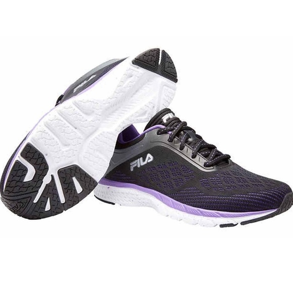 FILA Womens Memory Foam Outreach Athletic Shoe FILA Womens Memory Foam Outreach Athletic Shoe